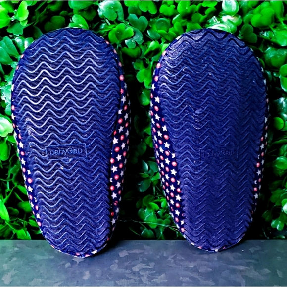 75. 2/$10 Gap Toddler loafer - Picture 4 of 6